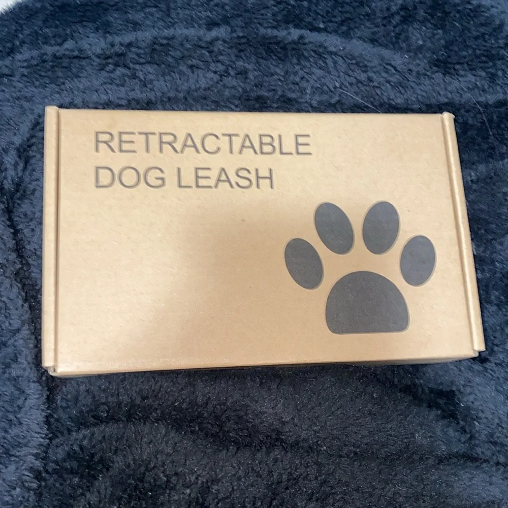 🪼Brand new Black retractable dog leash! - Picture 2 of 4